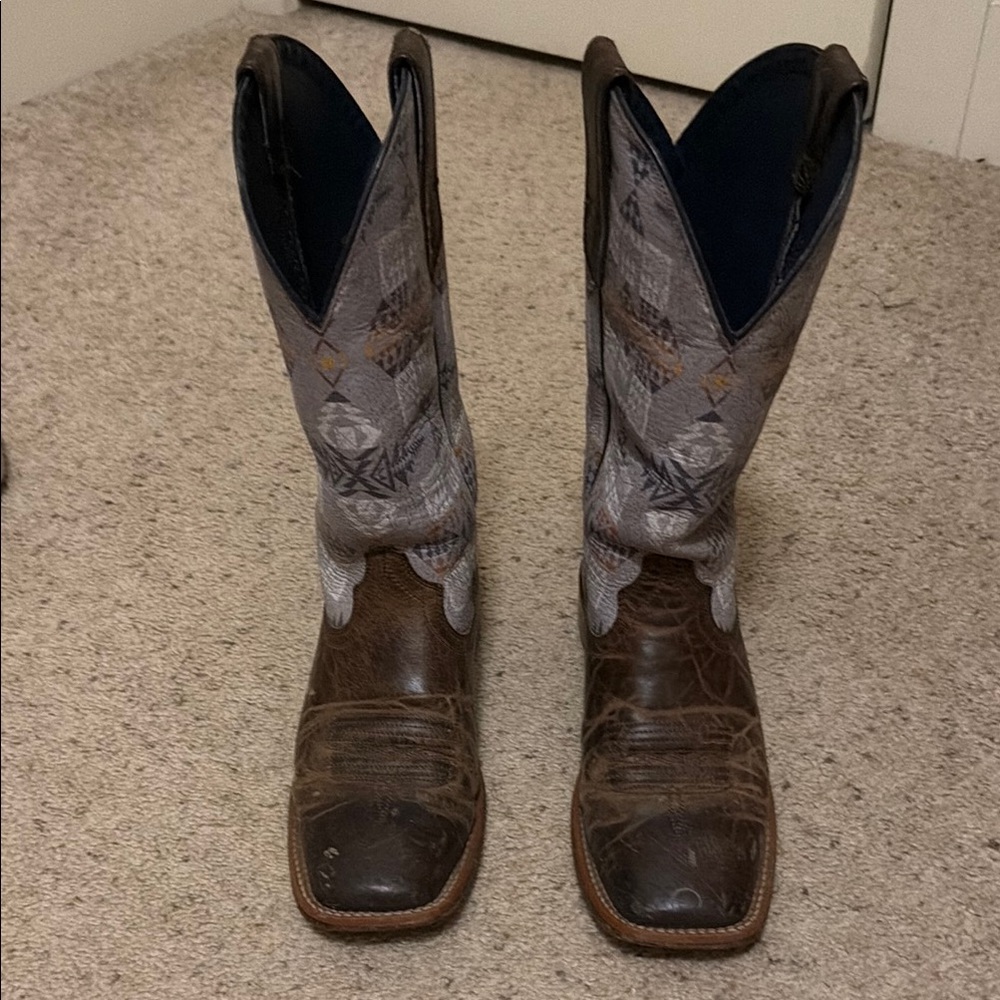 Ariat Brown and Gray Western Boots - Picture 2 of 8